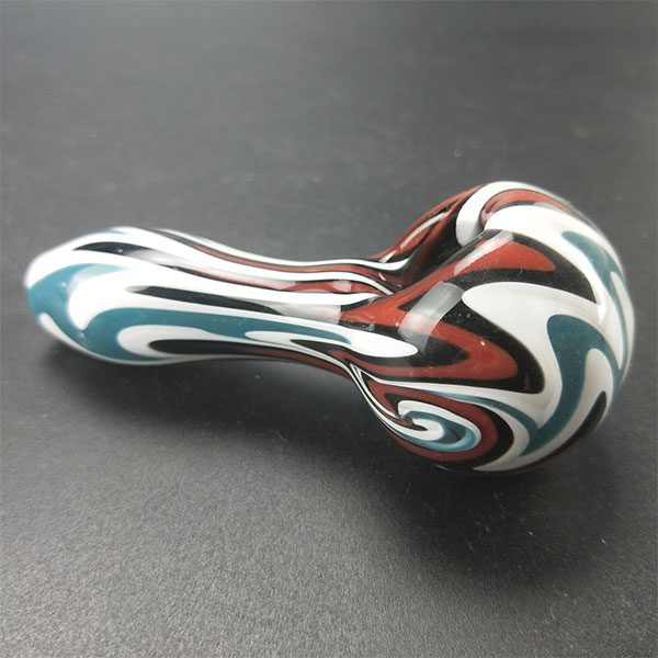 Pipe en verre de 4 pouces